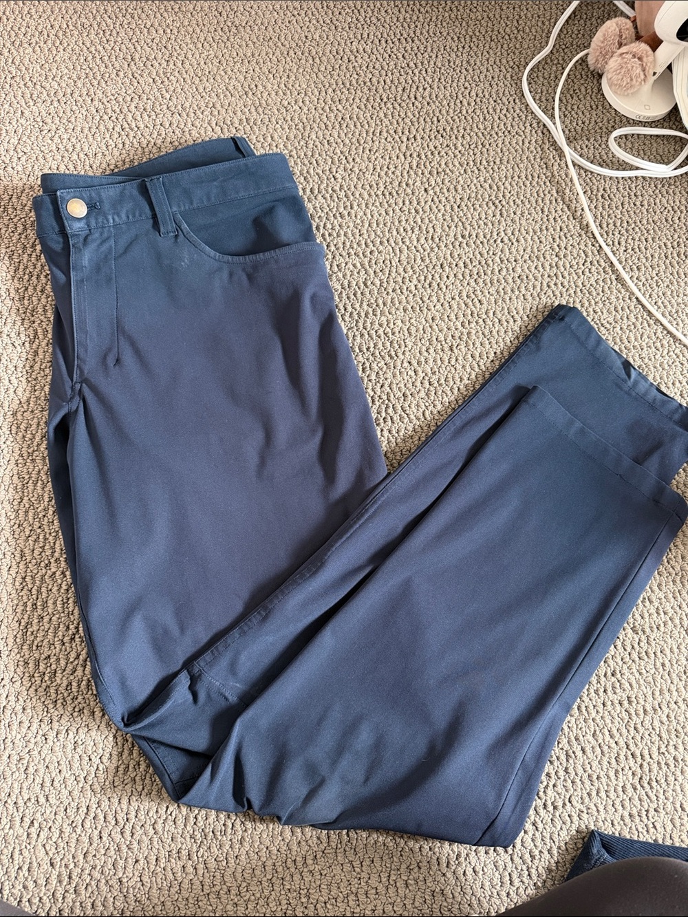 lululemon athletica Men's Deep Navy Stretch Pants